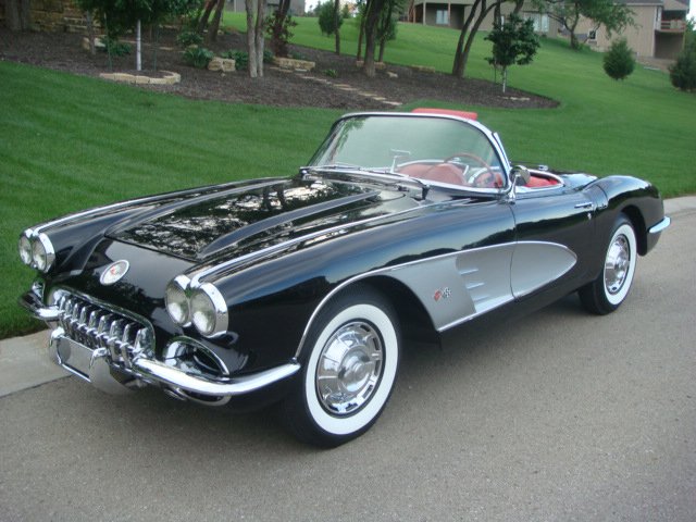 1960 CHEVROLET CORVETTE CONVERTIBLE