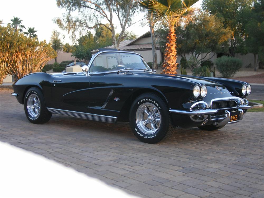 1962 CHEVROLET CORVETTE CONVERTIBLE