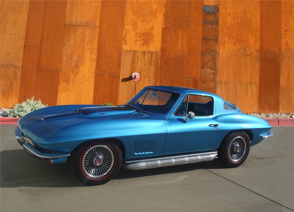 1967 CHEVROLET CORVETTE COUPE