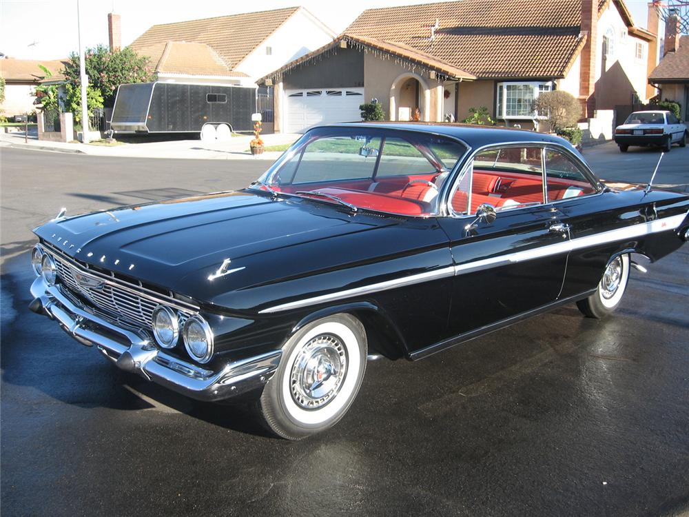 1961 CHEVROLET IMPALA 2 DOOR BUBBLETOP