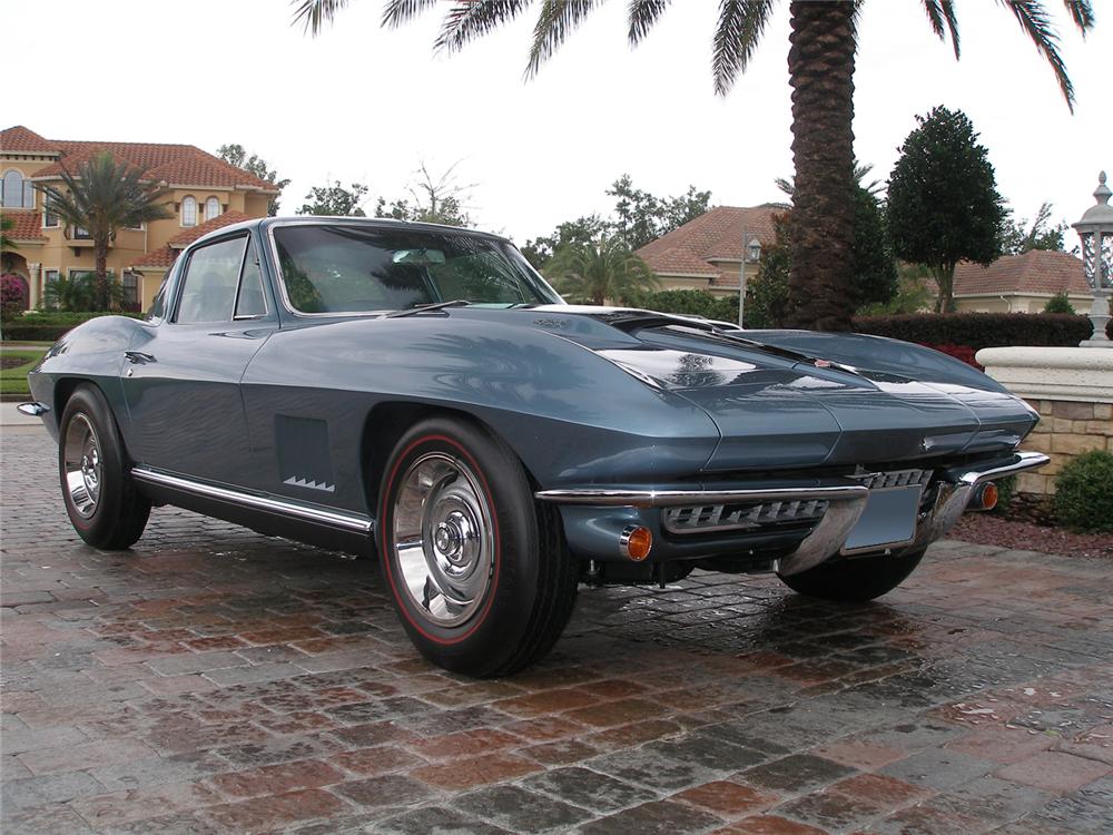 1967 CHEVROLET CORVETTE COUPE