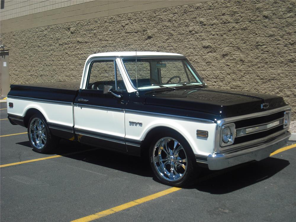 1969 CHEVROLET C-10 CUSTOM PICKUP