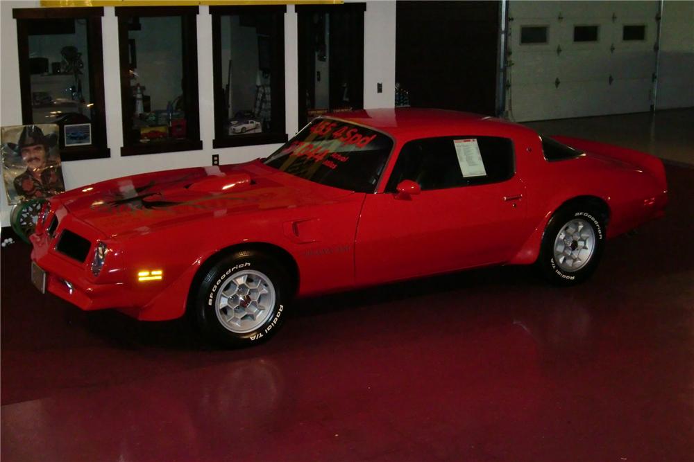 1976 PONTIAC TRANS AM 2 DOOR COUPE