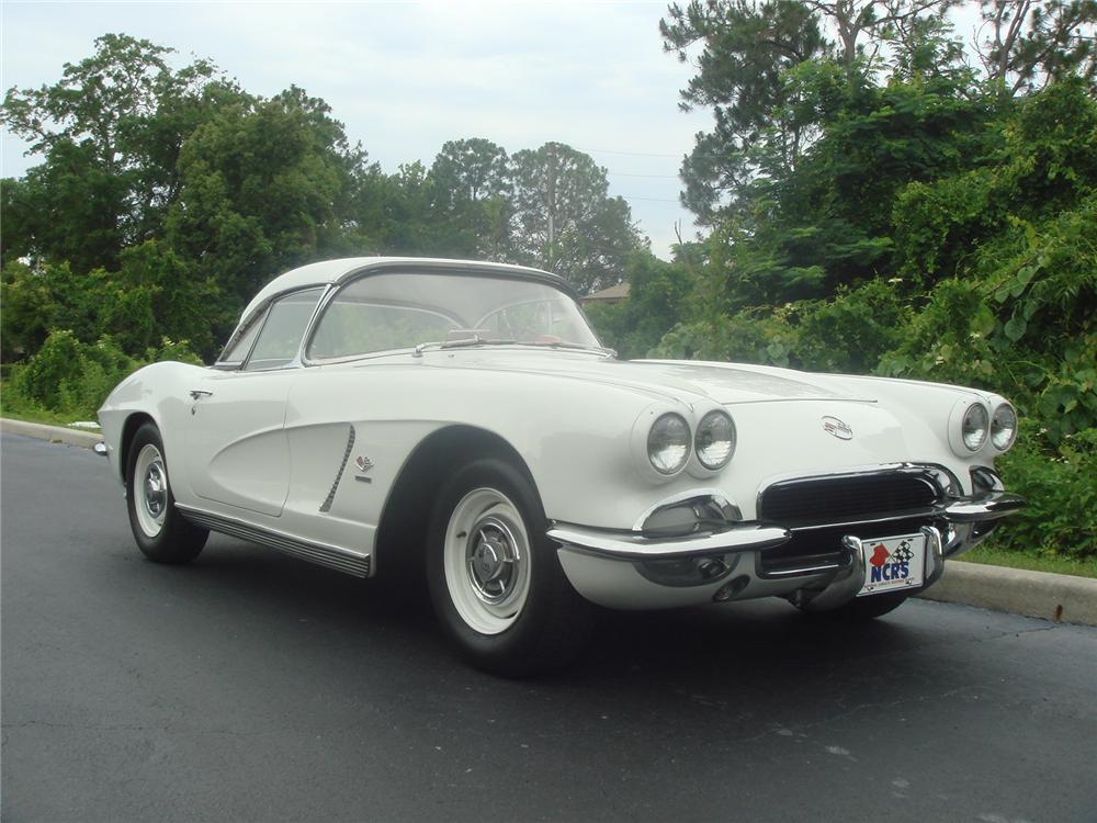 1962 CHEVROLET CORVETTE CONVERTIBLE