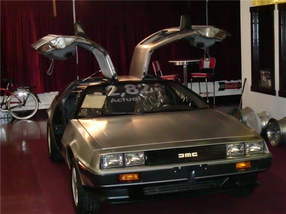 1981 DELOREAN DMC-12 GULLWING