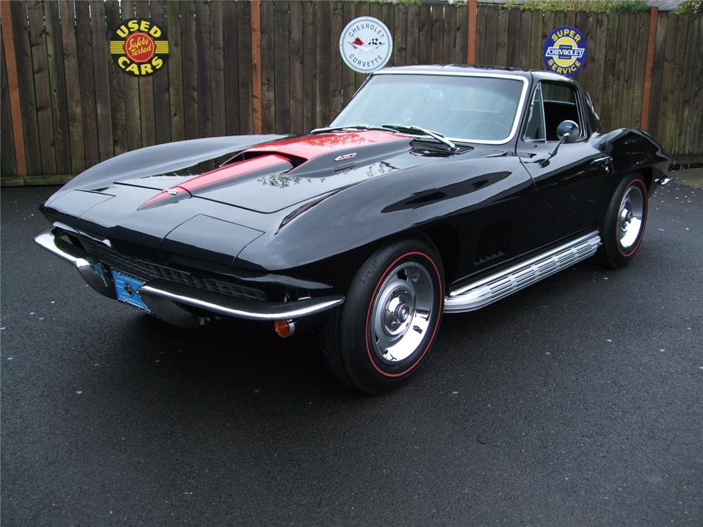 1967 CHEVROLET CORVETTE 2 DOOR COUPE