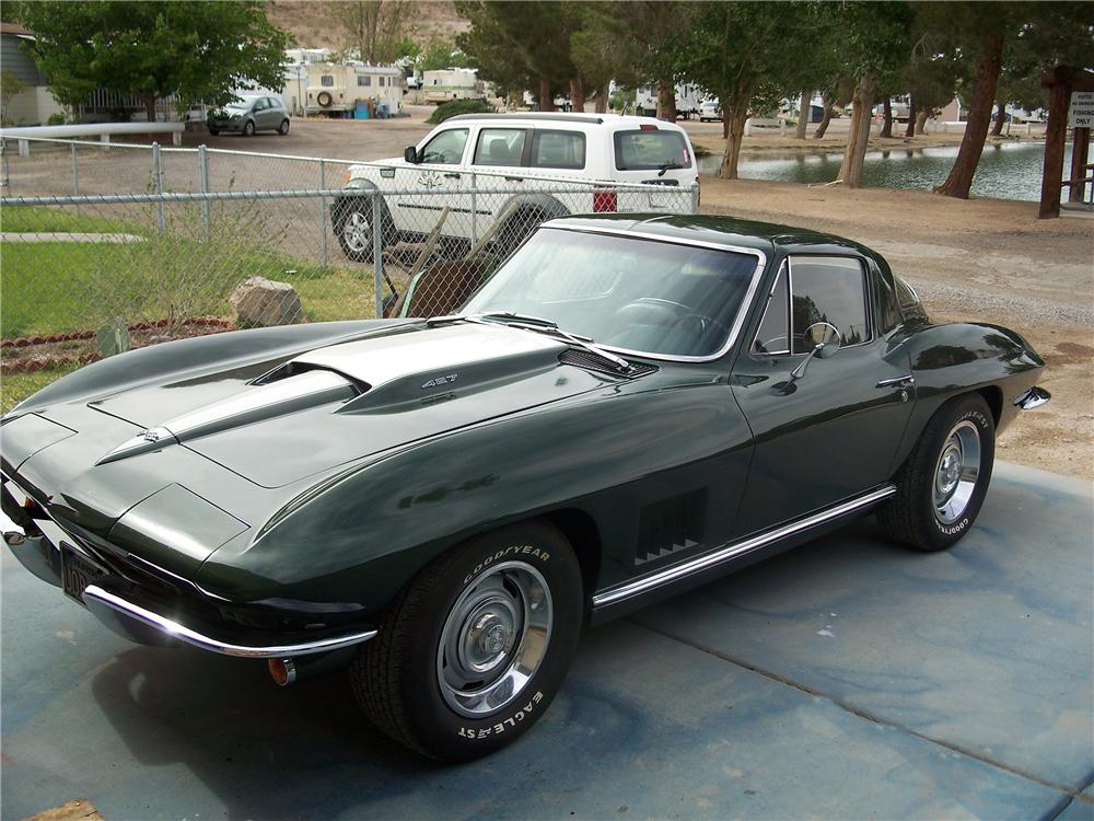 1967 CHEVROLET CORVETTE COUPE