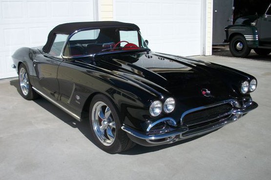 1962 CHEVROLET CORVETTE CONVERTIBLE RESTO-MOD