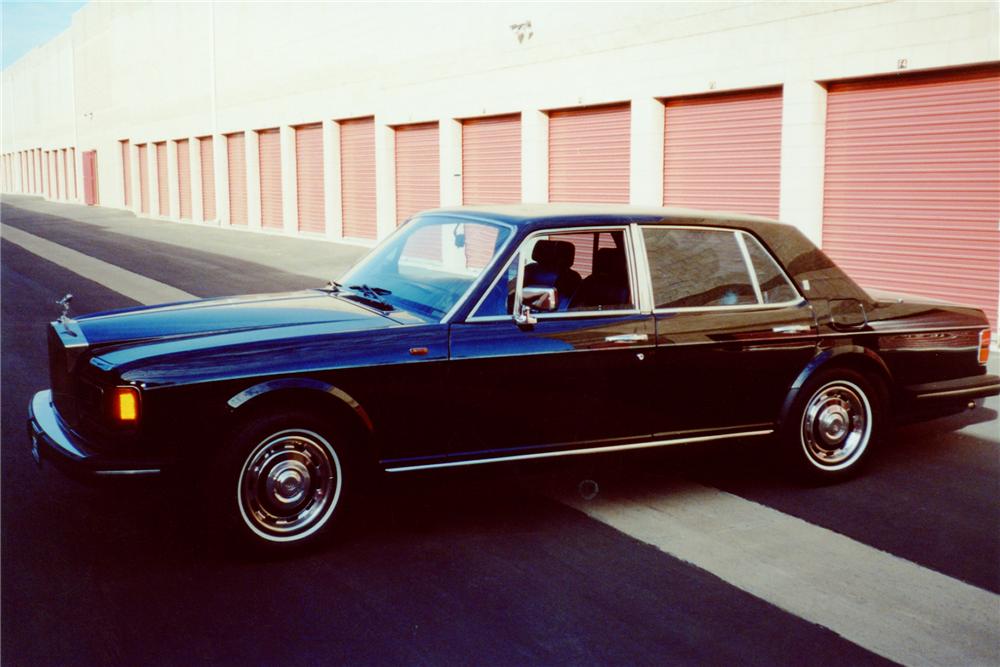 1985 ROLLS-ROYCE SILVER SPIRIT 4 DOOR SEDAN