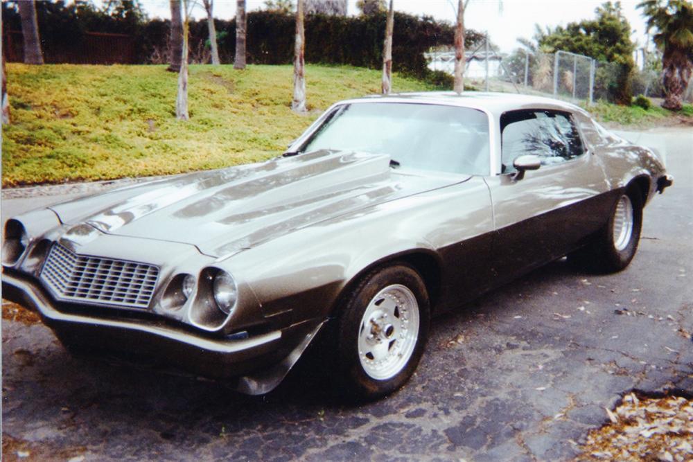 1975 CHEVROLET CAMARO CUSTOM COUPE