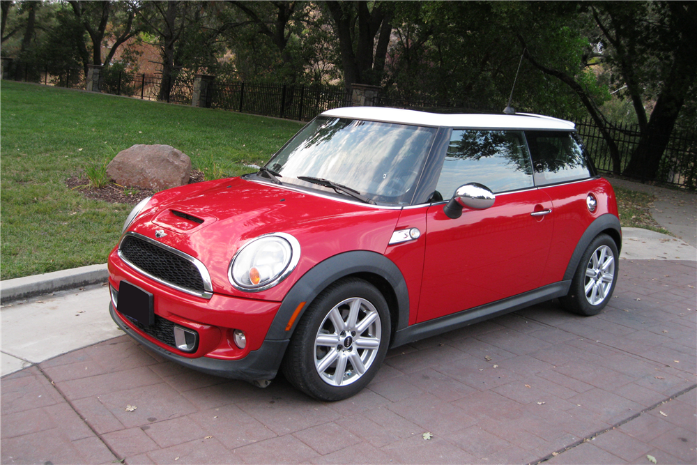 2011 MINI COOPER S