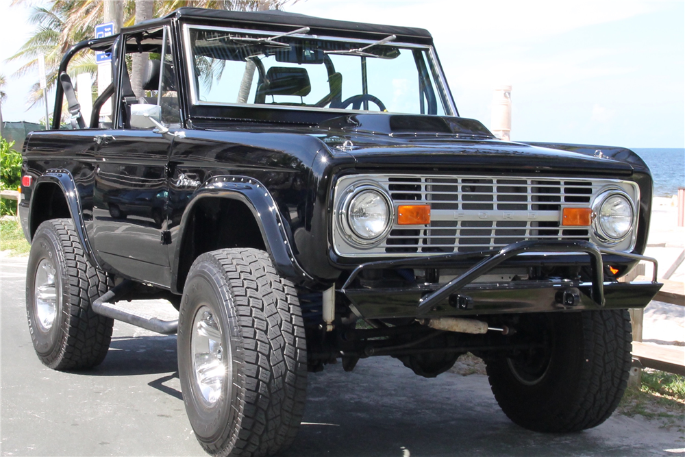 1976 FORD BRONCO CUSTOM 4X4 SPORT