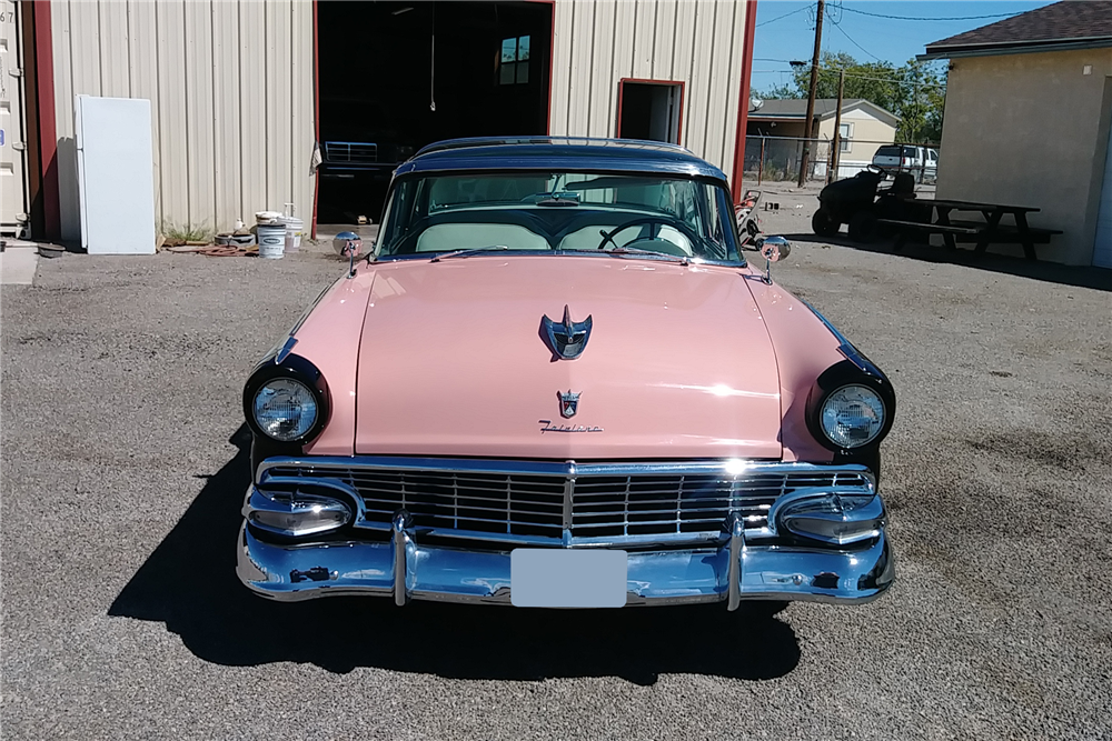 1956 FORD CROWN VICTORIA