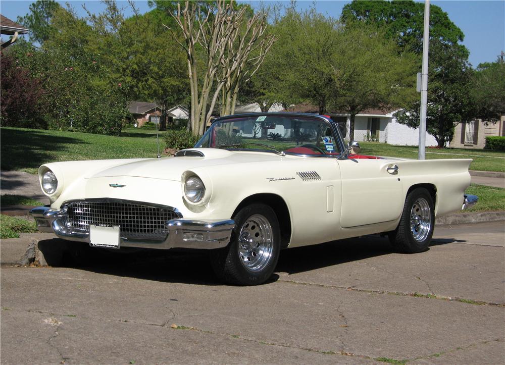 1957 FORD THUNDERBIRD CONVERTIBLE RESTO-MOD