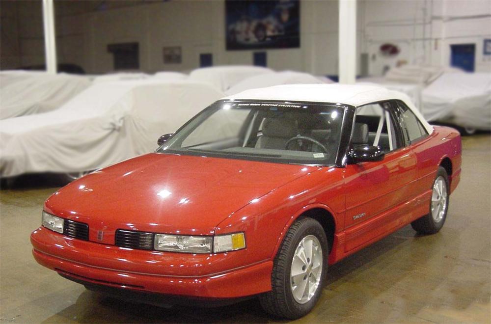 1990 OLDSMOBILE CUTLASS SUPREME CONVERTIBLE