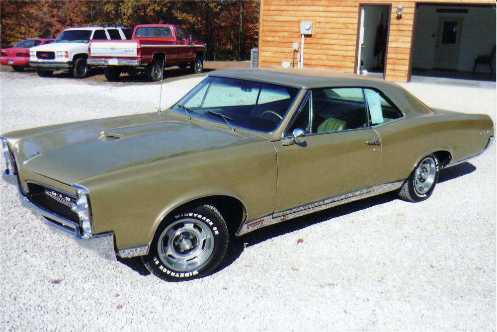 1967 PONTIAC GTO HARDTOP