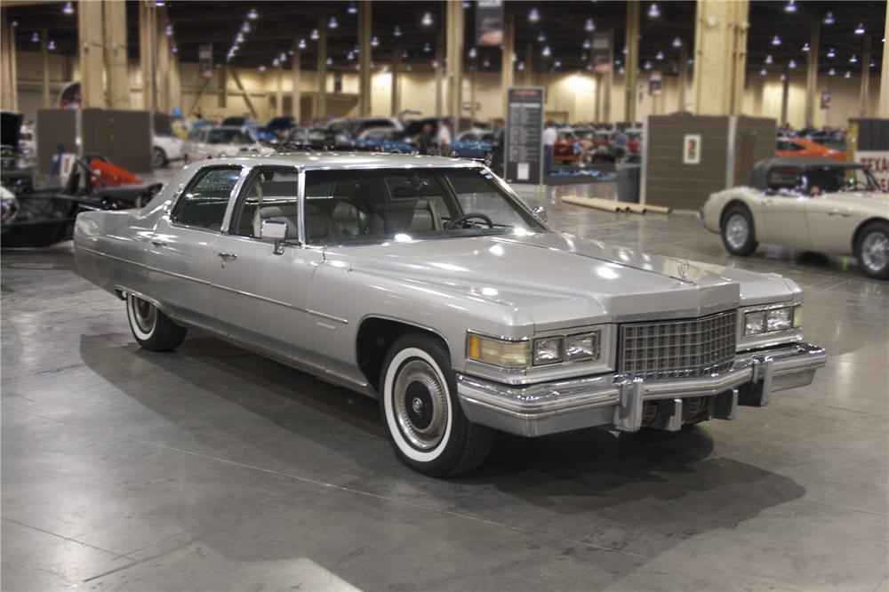 1976 CADILLAC FLEETWOOD BROUGHAM 4 DOOR SEDAN