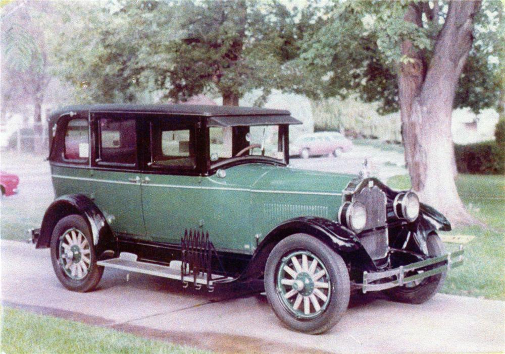 1927 BUICK 4 DOOR SEDAN