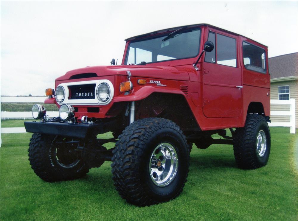 1972 TOYOTA LAND CRUISER FJ-40 SUV