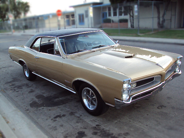 1966 PONTIAC GTO 2 DOOR HARDTOP