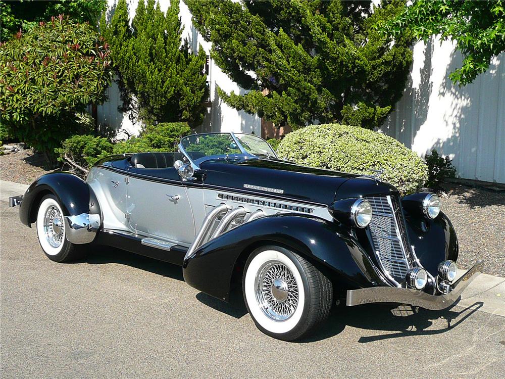 1936 AUBURN BOATTAIL SPEEDSTER REPLICA