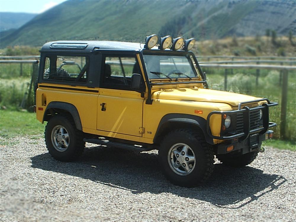 1994 LAND ROVER DEFENDER 90 2 DOOR SUV 