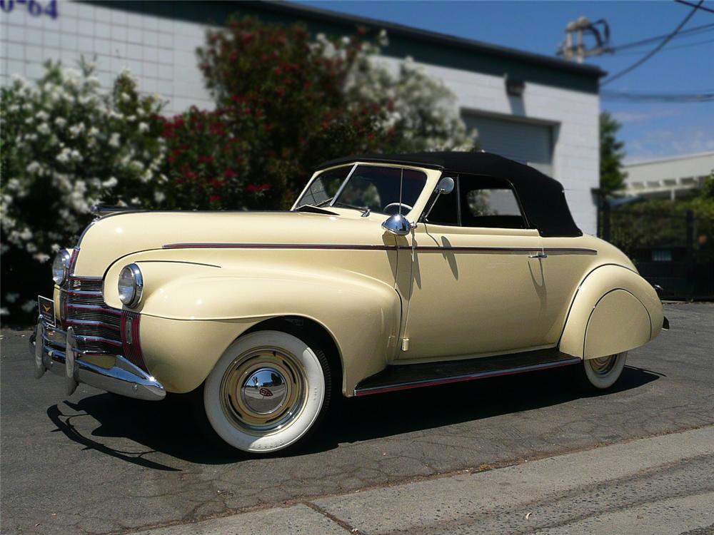 1940 OLDSMOBILE F-40 SERIES 60 CONVERTIBLE