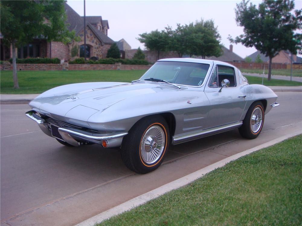 1964 CHEVROLET CORVETTE SPORT COUPE