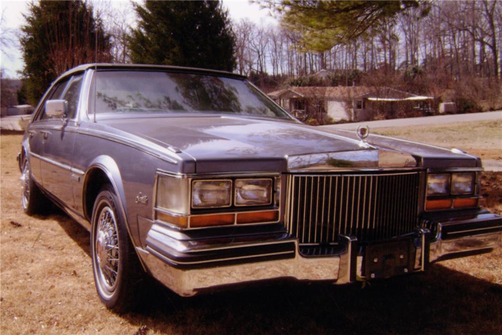 1982 CADILLAC SEVILLE 4 DOOR SEDAN