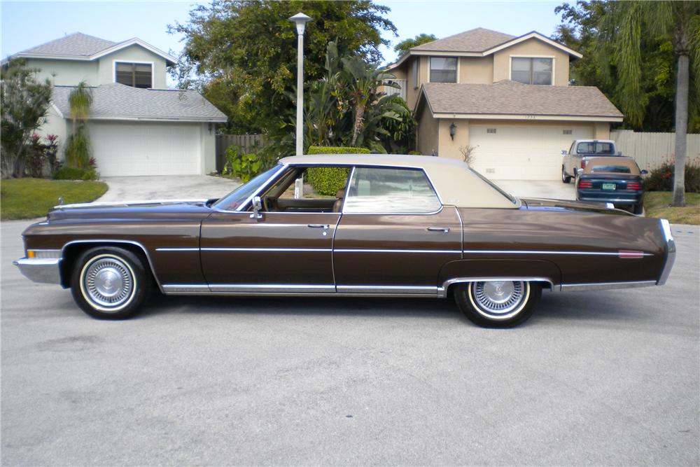 1972 CADILLAC DE VILLE 4 DOOR SEDAN