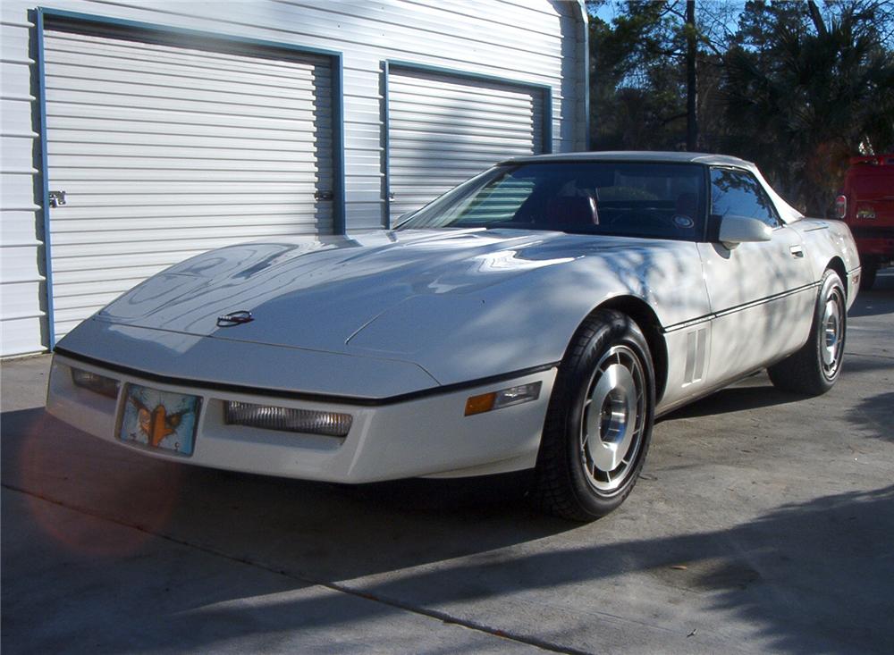 1987 CHEVROLET CORVETTE CONVERTIBLE