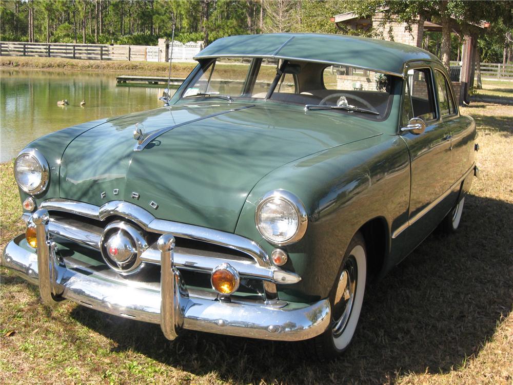 1949 FORD 2 DOOR SEDAN