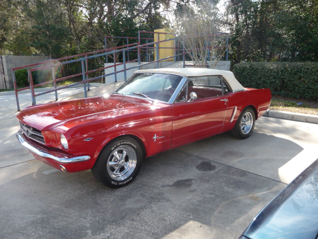 1965 FORD MUSTANG 2 DOOR CONVERTIBLE