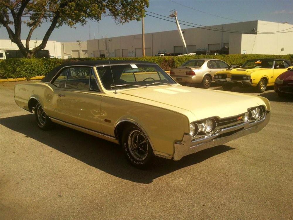 1967 OLDSMOBILE 442 2 DOOR HARDTOP