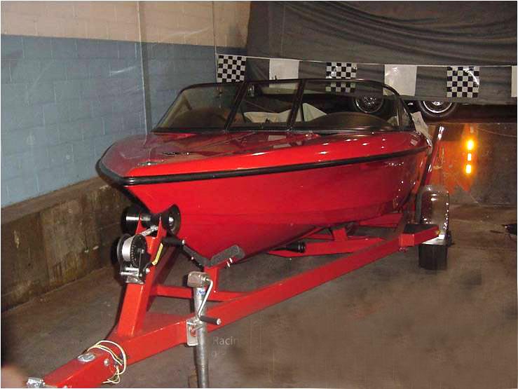 1999 CHEVROLET CORVETTE RACING BOAT W/TRAILER