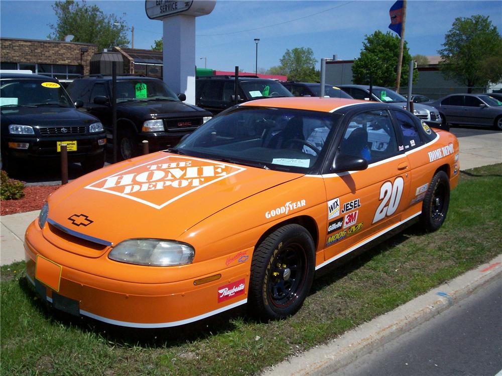 1995 CHEVROLET MONTE CARLO CUSTOM 2 DOOR COUPE