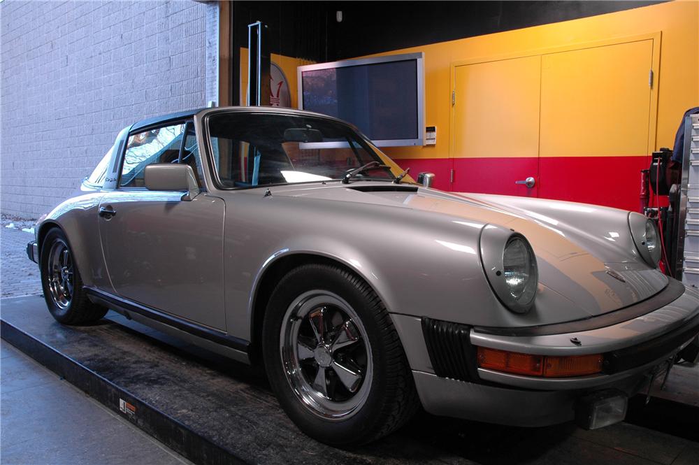 1982 PORSCHE 911 SC TARGA