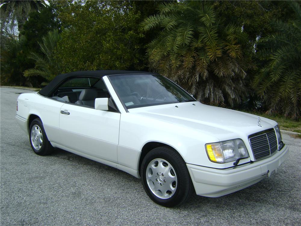 1995 MERCEDES-BENZ E320 2 DOOR CONVERTIBLE