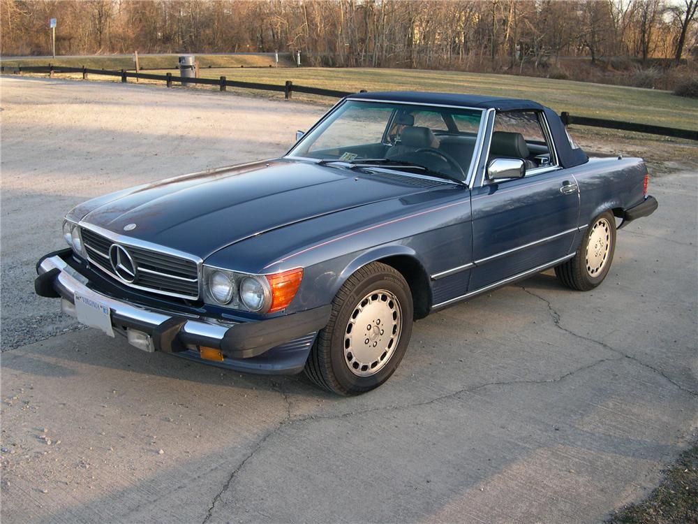 1986 MERCEDES-BENZ 560SL CONVERTIBLE