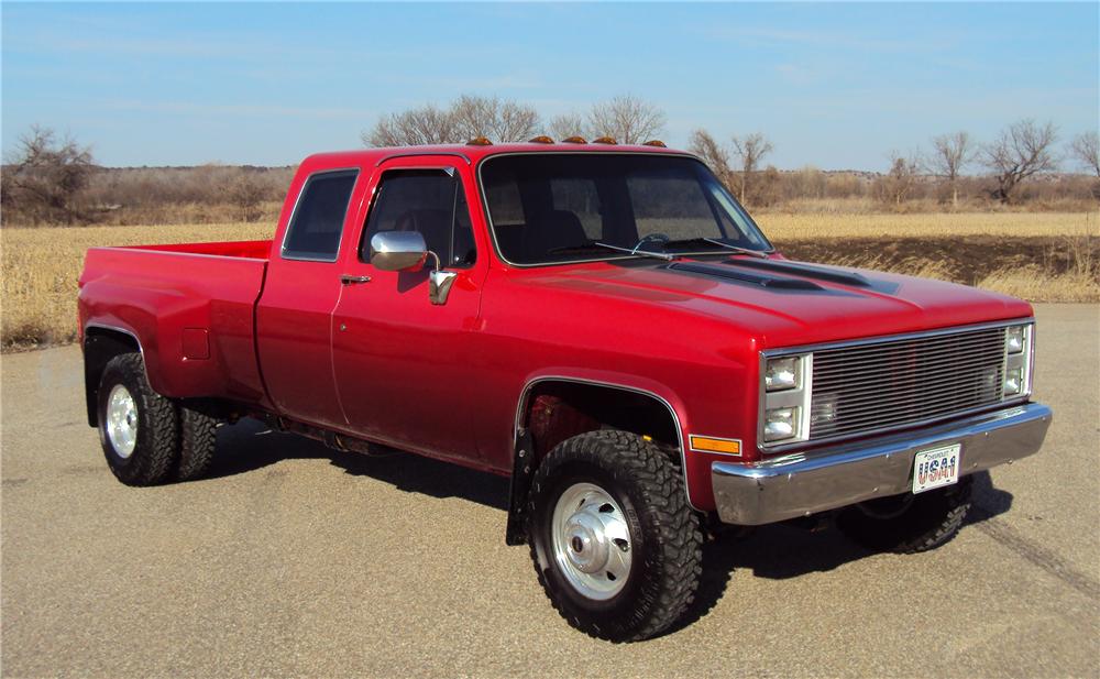 1984 GMC SIERRA CUSTOM TRUCK