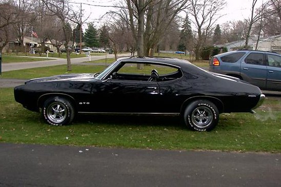 1969 PONTIAC GTO 2 DOOR HARD TOP