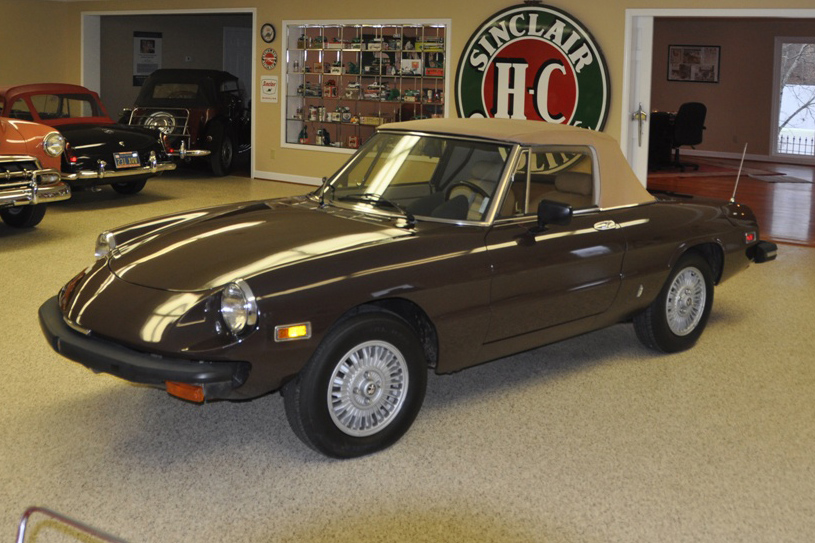 1981 ALFA ROMEO SPIDER 2 DOOR CONVERTIBLE