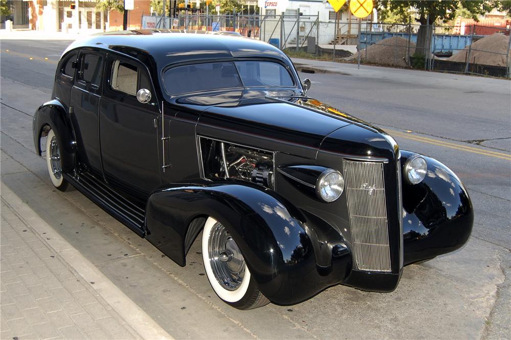 1937 BUICK SERIES 60 CUSTOM 4 DOOR SEDAN