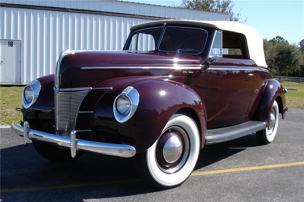 1940 FORD DELUXE 2 DOOR CONVERTIBLE