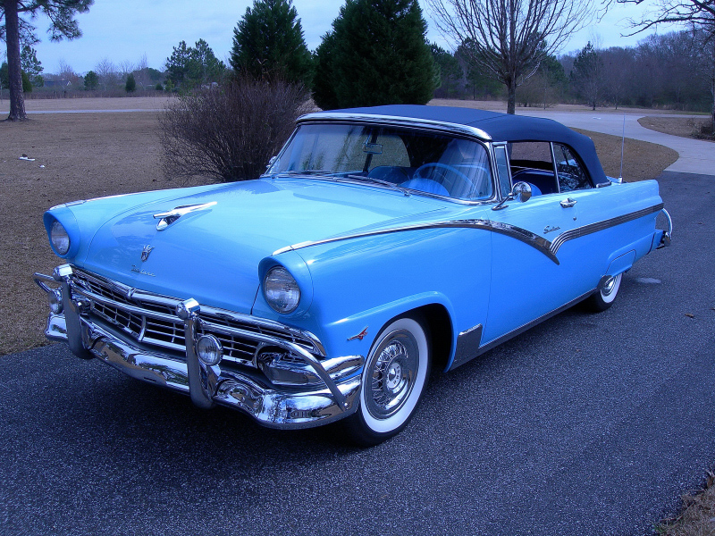 1956 FORD SUNLINER 2 DOOR CONVERTIBLE