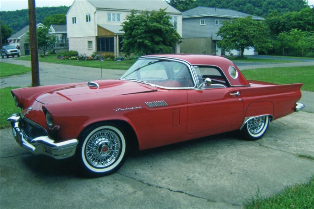 1957 FORD THUNDERBIRD 2 DOOR CONVERTIBLE