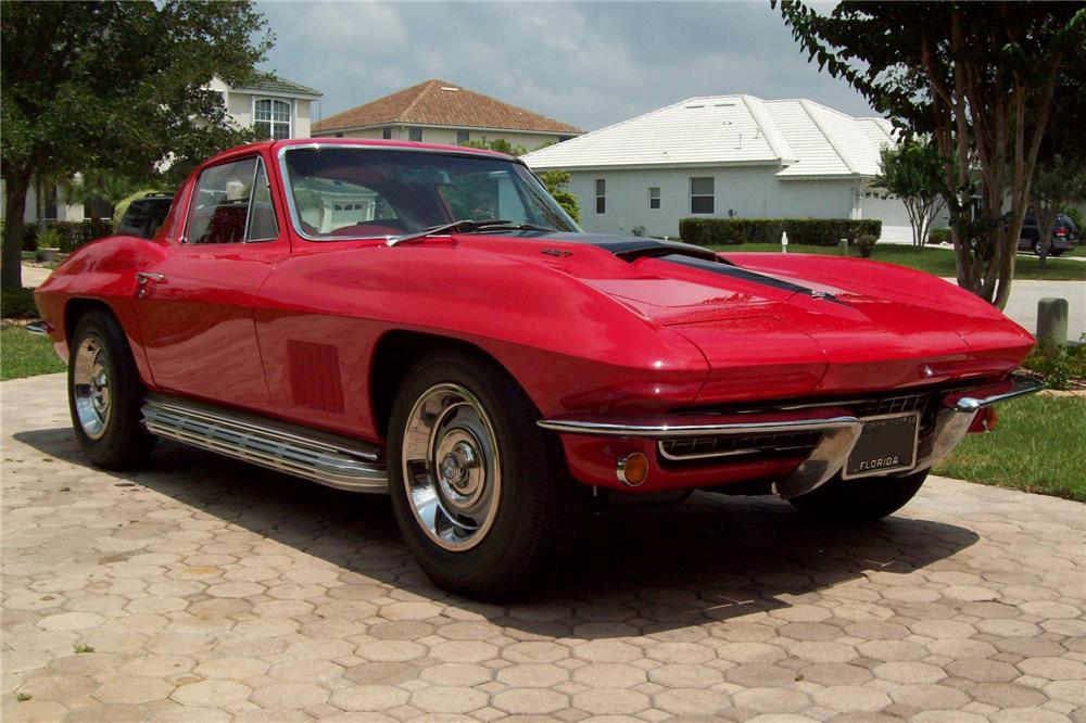 1967 CHEVROLET CORVETTE COUPE