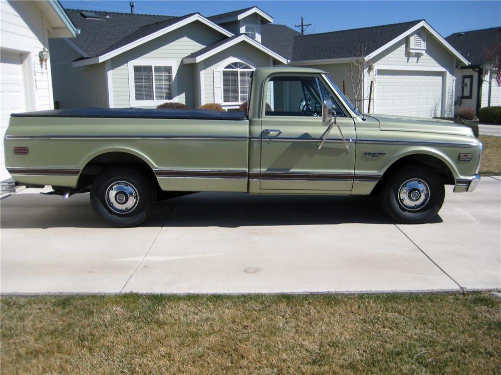 1969 CHEVROLET C-10 PICKUP