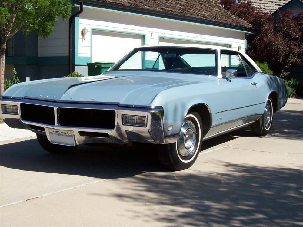 1968 BUICK RIVIERA GS 2 DOOR HARDTOP