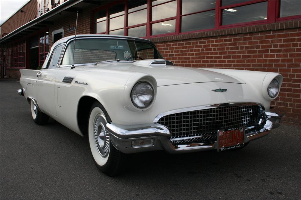 1957 FORD THUNDERBIRD CONVERTIBLE